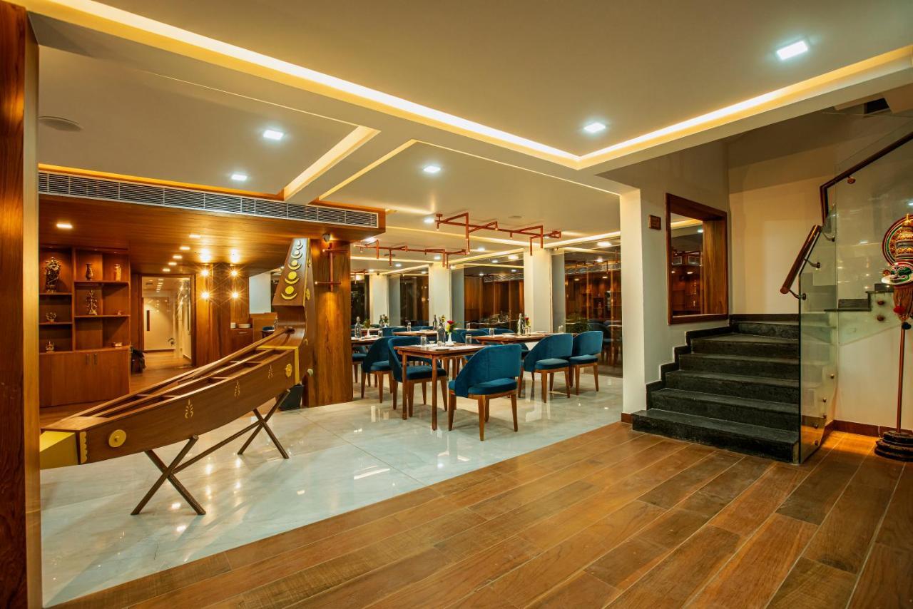 Harivaram Yuga Guruvāyūr Exterior foto